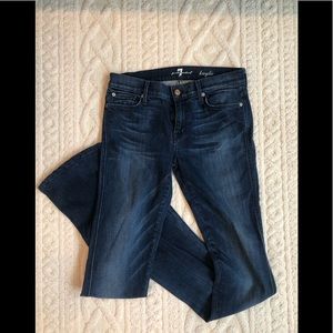 🏠 Moving Sale 📦 Kaylie Flare Darkwash Jeans
